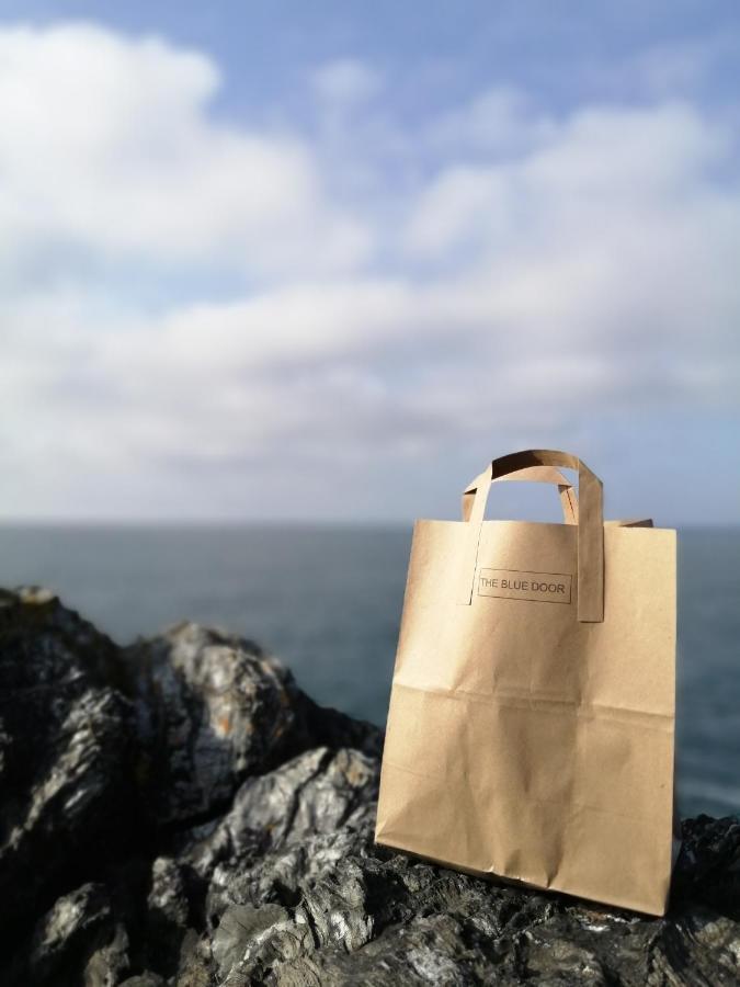 뉴키 The Blue Door B&B 외부 사진