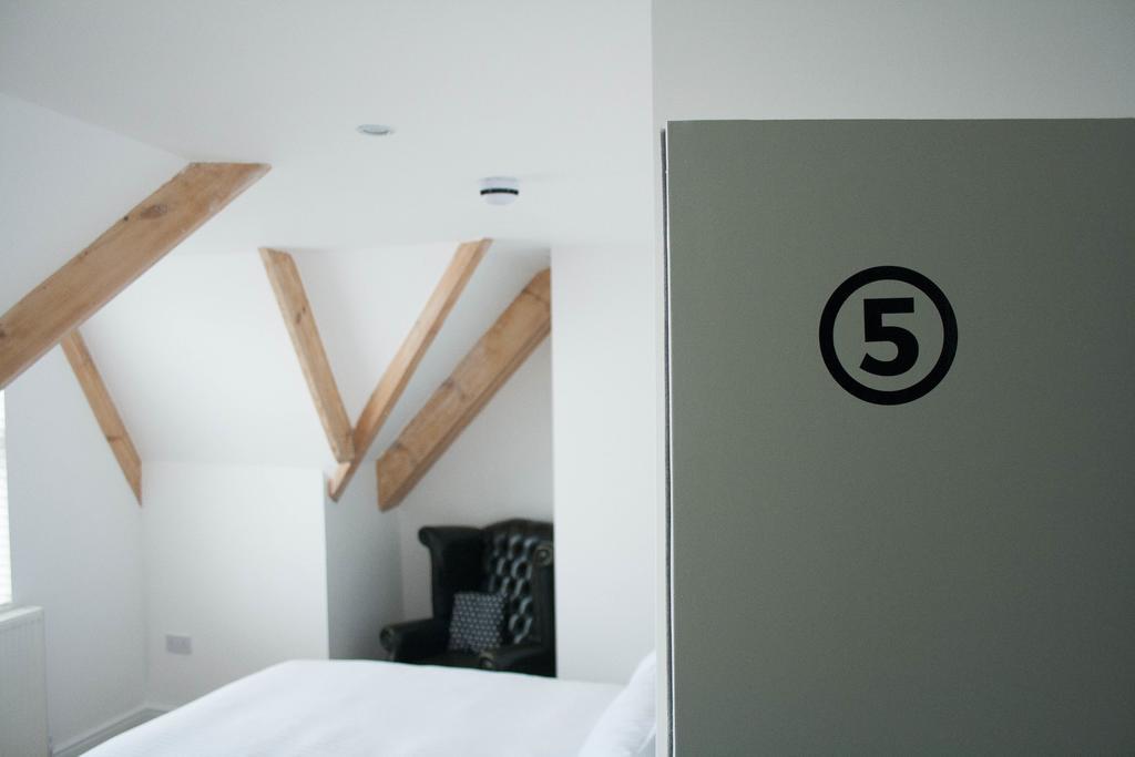 뉴키 The Blue Door B&B 객실 사진